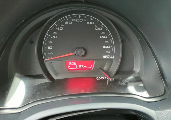 Seat Mii cena 25900 przebieg: 61000, rok produkcji 2017 z Ślesin małe 191